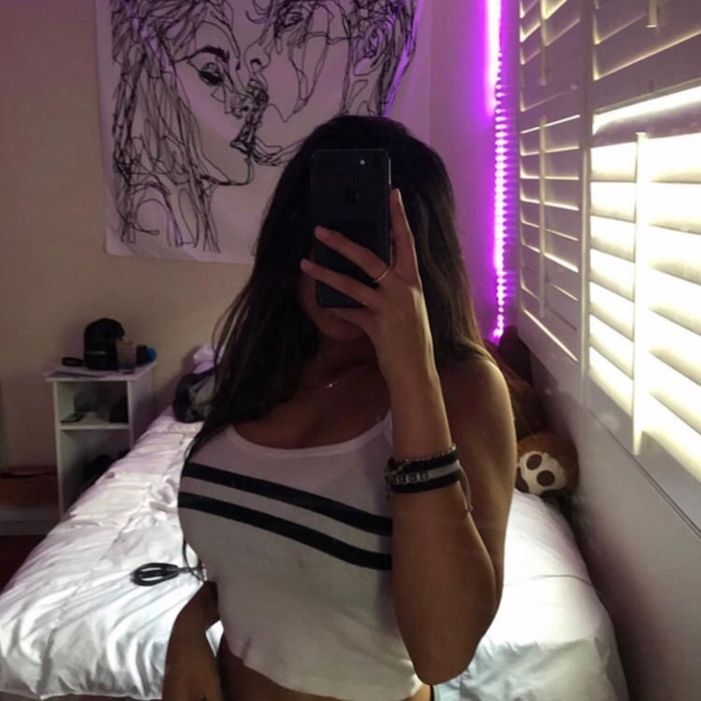 brandy melville tank top